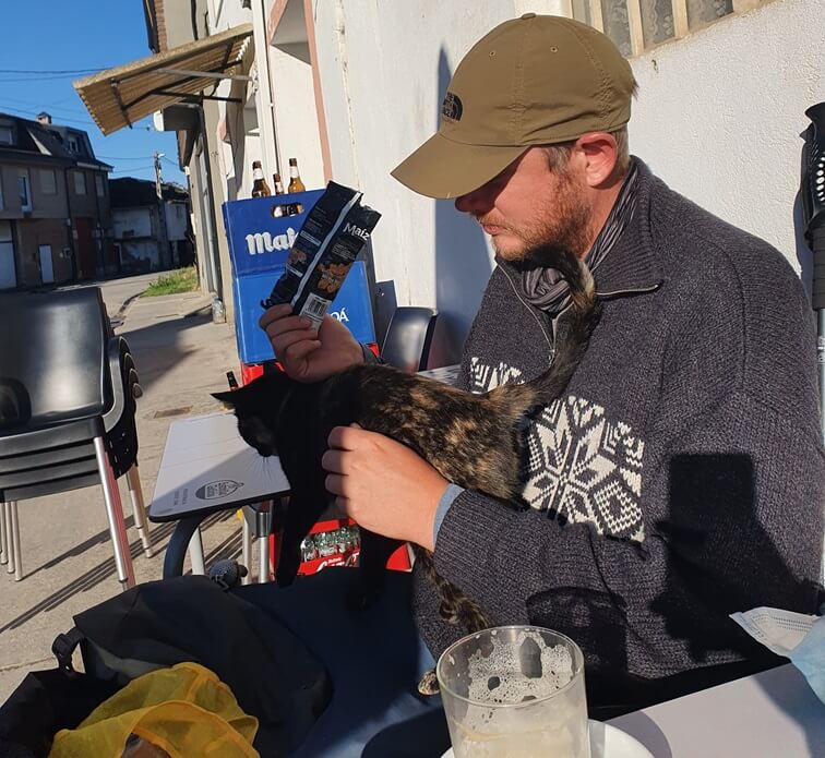 frank-with-cat-bar