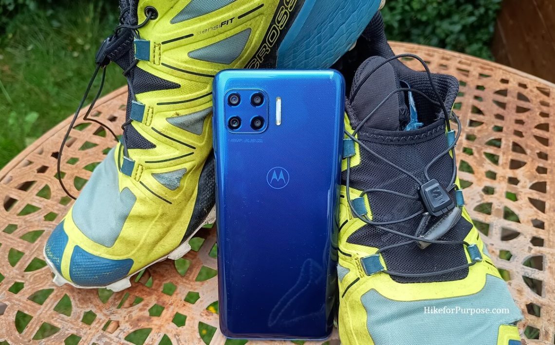 phone-hiking-shoes-cover