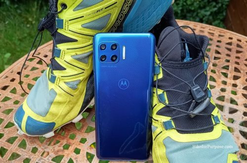 phone-hiking-shoes-cover